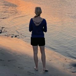 Calcutta Women's Anchor Shirt Apparel